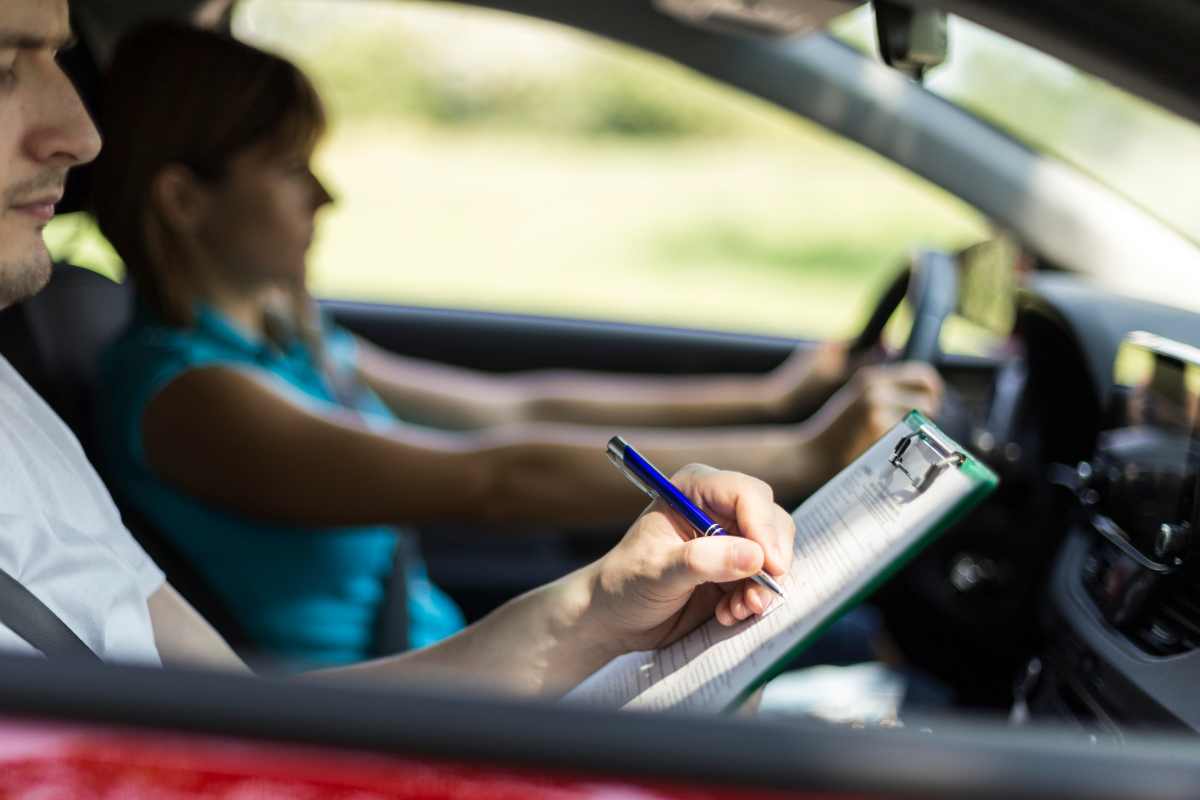 Escola de Condução para Pessoas com Deficiências